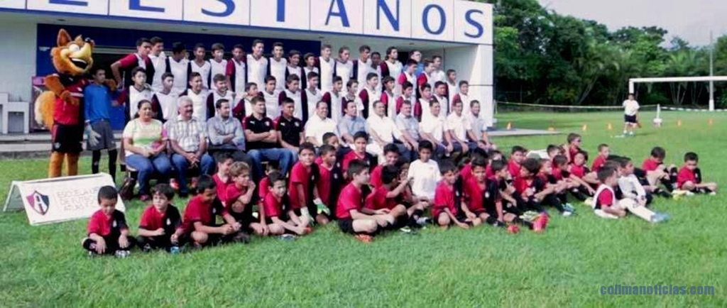 Atlas de Guadalajara abre escuela de Fútbol en Colima 2