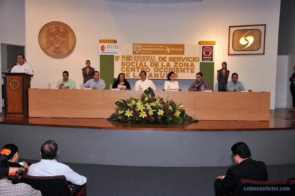 inauguran Foro de Servicio Social_a