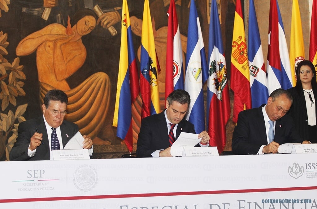 Firma del Acuerdo Especial de Financiamiento Personal