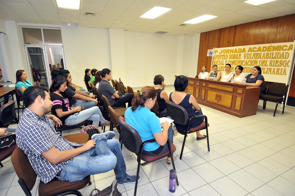 Inauguran 1ª Jornada académica Apuntes sobre vulnerabilidad_b