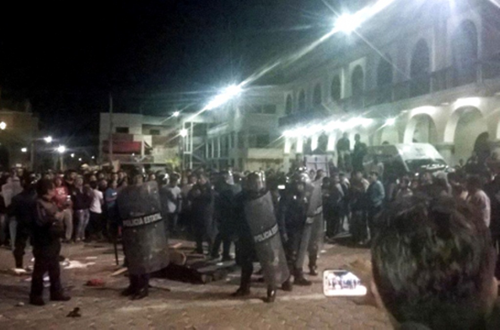 pobladores les prendieron fuego a presuntos secuestradores