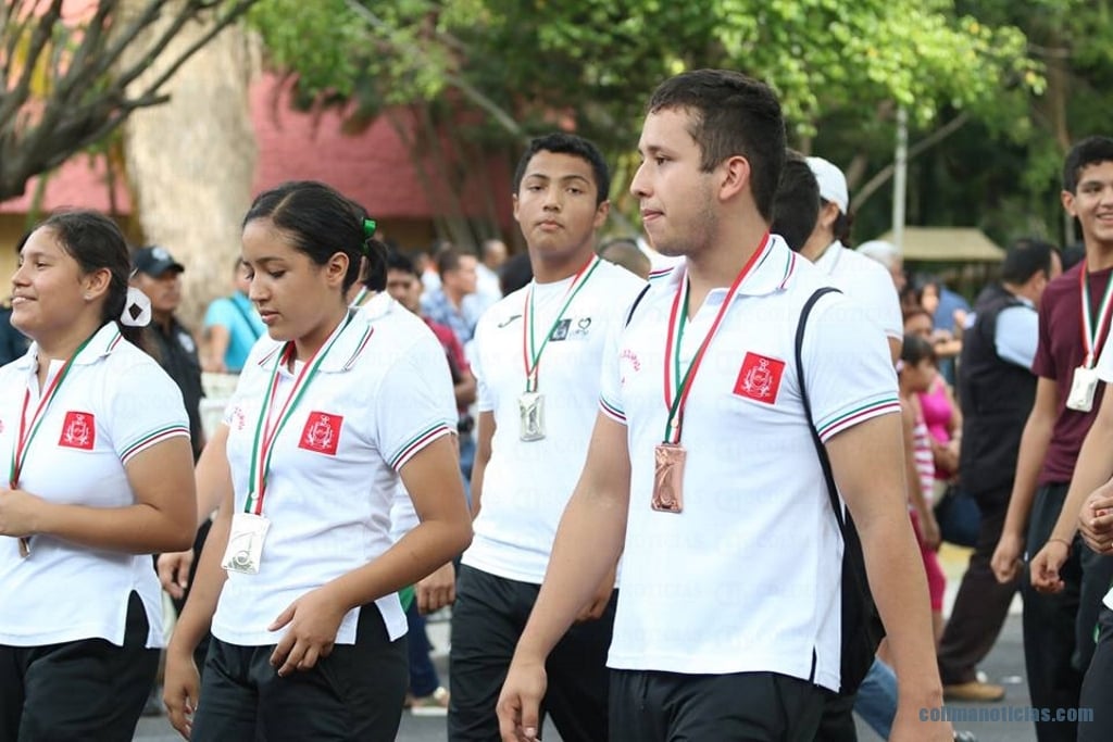 0195.NOVIEMBRE.2015_Desfile 20 de Noviembre