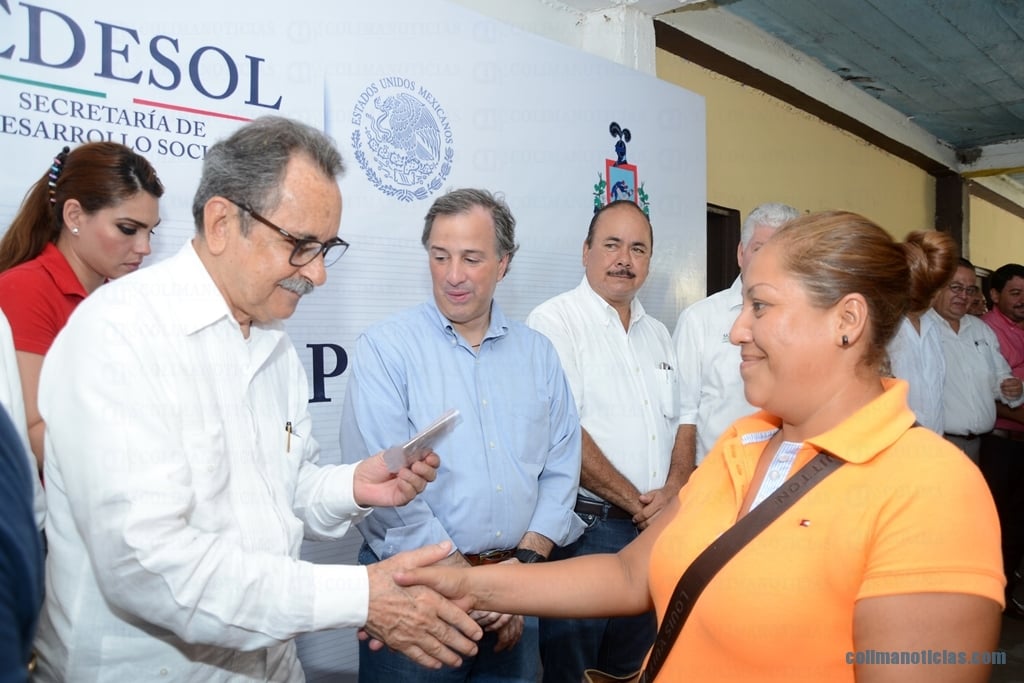 entrega apoyos meade perez diaz