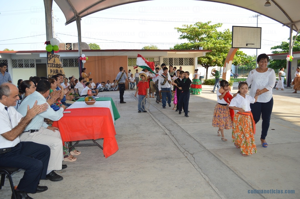 escuela de educacion especial en tecoman