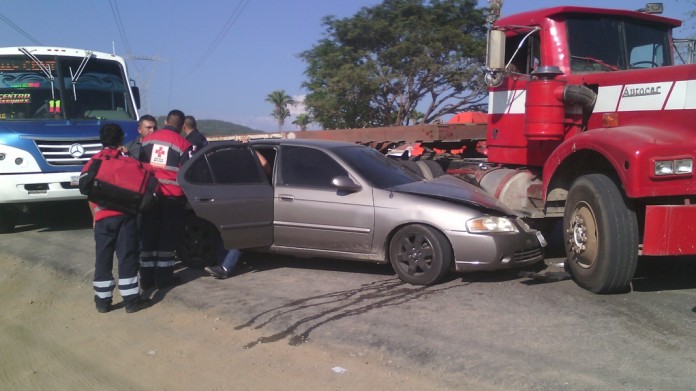CN Tremendo encontronazo en la carretera Minatitlán-Puerto