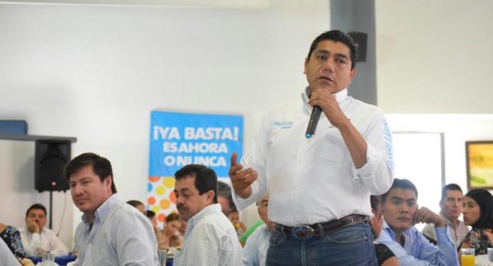 Propone Jorge Luis crear el Instituto de Certificación Docente