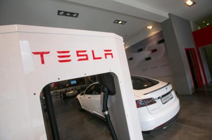Tesla Motors arranca operaciones en México
