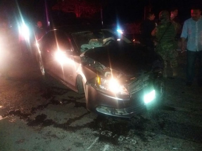 accidente vehicular en el crucero de Tecomán2