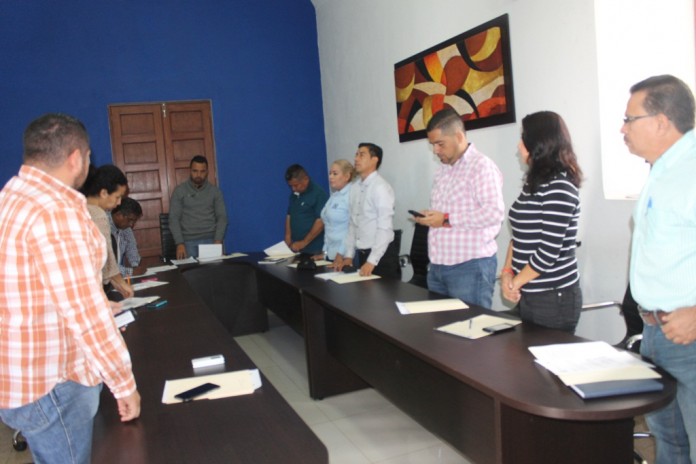 Alcalde de Coquimatlán Orlando Lino solicita licencia temporal