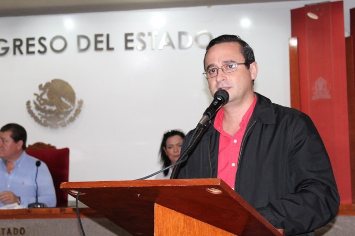 DIPUTADO SANTIAGO CHAVEZ CHAVEZ.