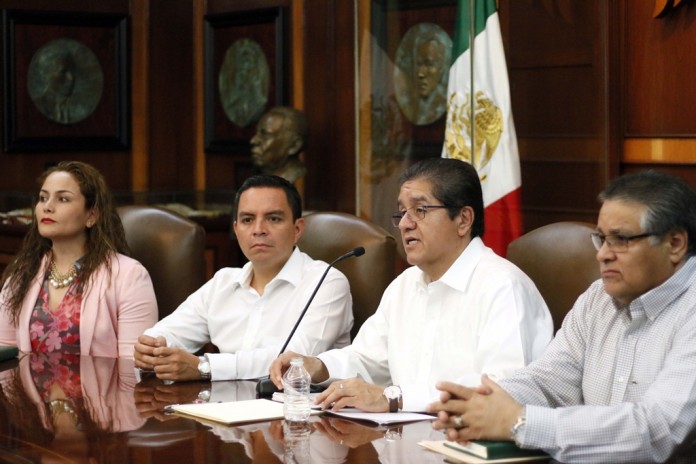 Entrega de Becas Cara Amiga_a