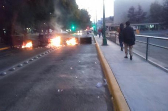 Presuntos activistas provocan disturbios en CU por detención del 'Yorch'