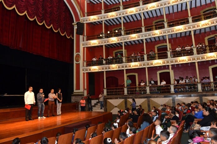 Temporada de Teatro Escolar en Colima