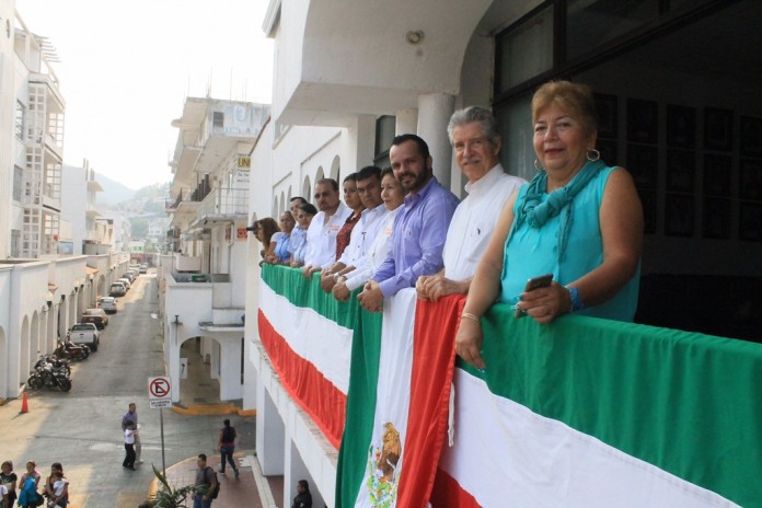 dia de la bandera en manzanillo
