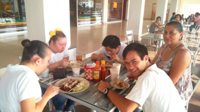 Fomentan inclusión de jóvenes con capacidades diferentes