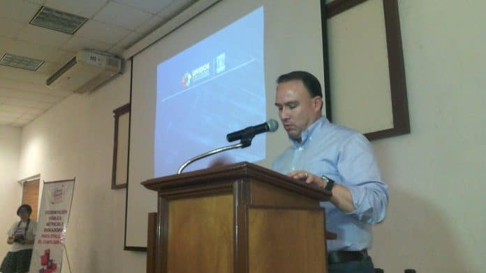 Héctor Insúa