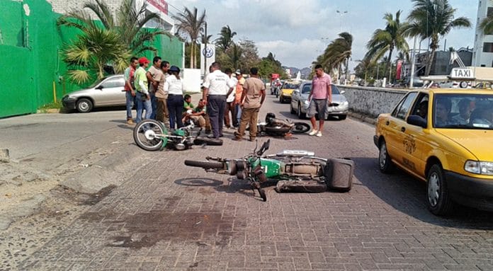 Carambola de motociclistas