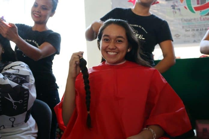 Donación masiva de cabello en Manzanillo_b