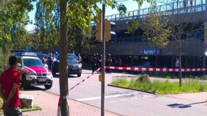 Arrestan a hombre que abrió fuego en sala de cine de Alemania