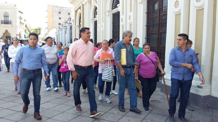 Piden vecinos de Villa Izcalli apoyo a SGG para evitar ser desalojados de sus viviendas2