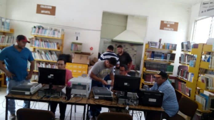 caravana para renovar licencias