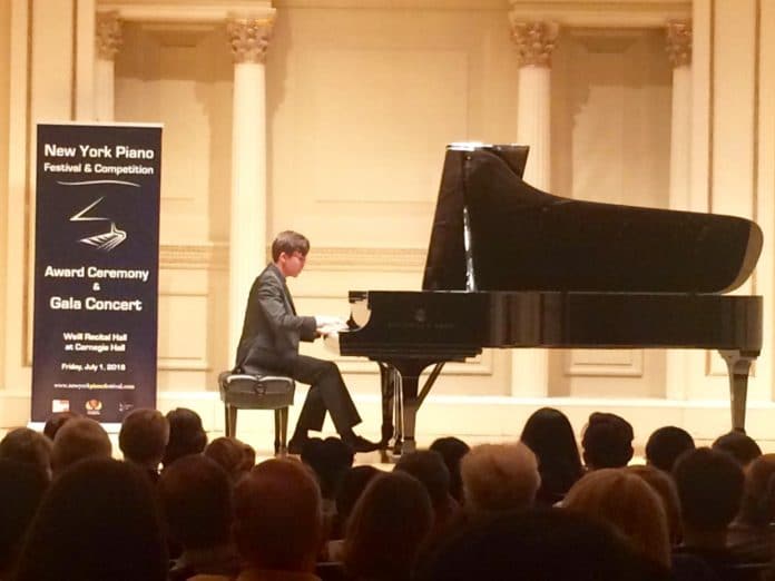 Alumno Saúl Ibarra en el Carnegie Hall de Nueva York