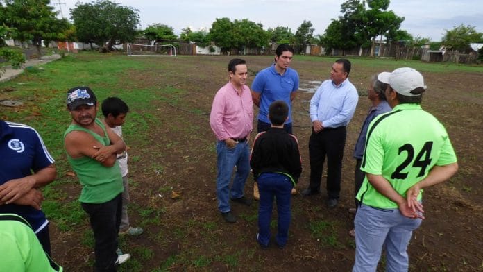 SANTIAGO CHAVEZ y la empresa Citrojugo