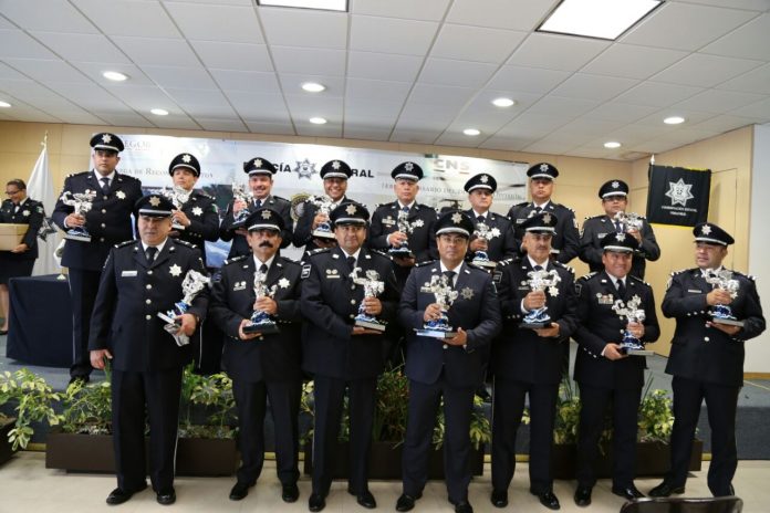 Entregan el “Tiburón Azul” a las mejores coordinaciones estatales de la Policía Federal