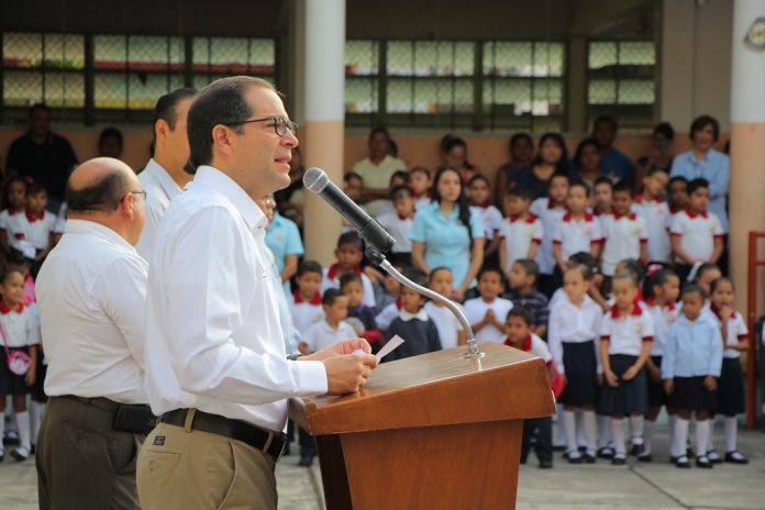 Exhorta JIPS al alumnado mejorar en el estudio