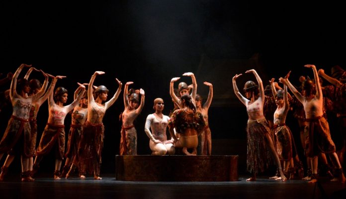 ballet-folklorico-nominado-a-las-lunas-del-auditorio-2016
