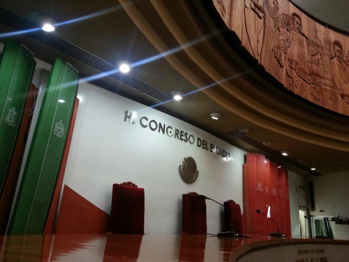 CONGRESO DEL ESTADO DE COLIMA. Foto Noé Guerra.