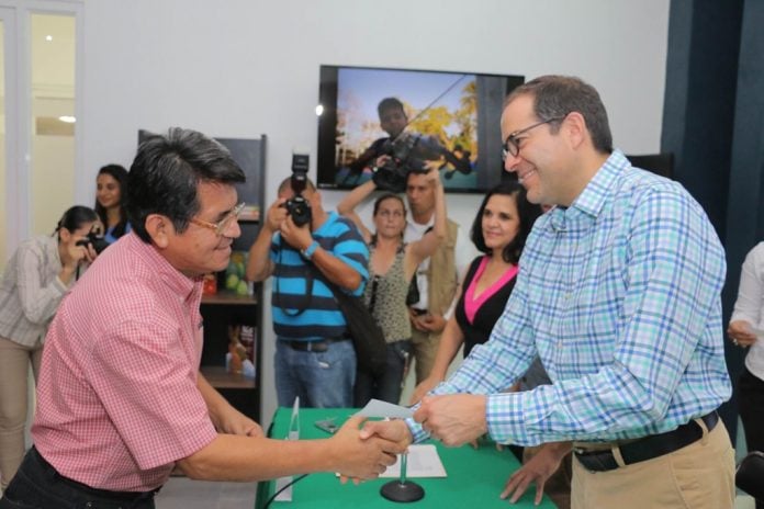 entrega-gobernador-apoyos-por-mas-de-3-millones-de-pesos-a-creadores-culturales