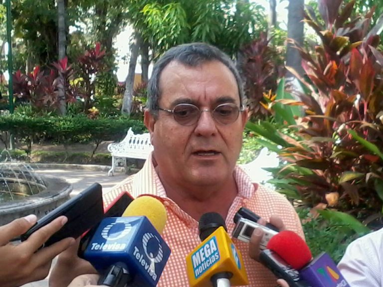 Alertan sobre colapso financiero del Estado por decisión unilateral de Martín Flores al sindicalizar 500 trabajadores