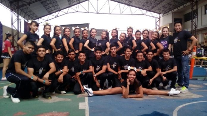 0018-octubre-2016_porristas-loros