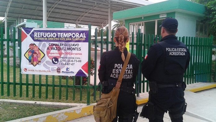 operativo-escuela-vigilante-en-el-conalep-de-manzanillocn-krame-3