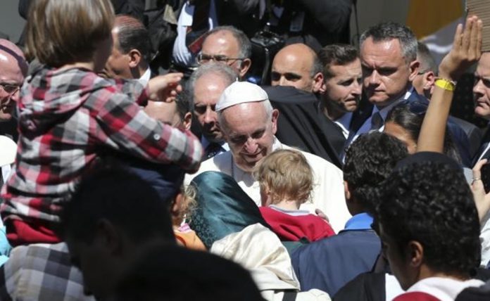 vaticano-migrantes_