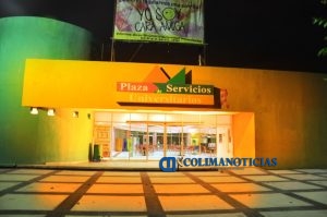 extra_pintan-de-naranja-edificios-de-la-udec