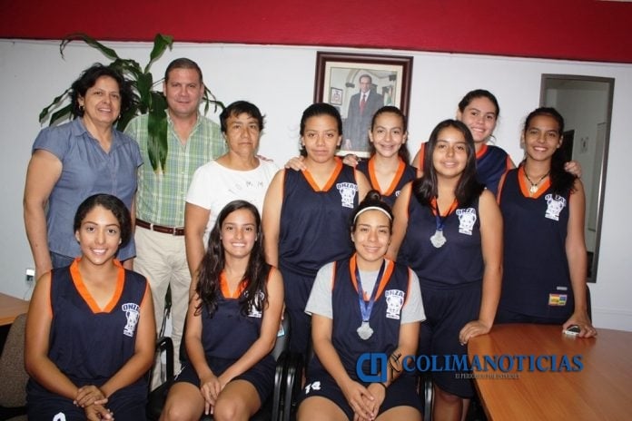 0016-diciembre-2016_subcampeonas-basquetbol