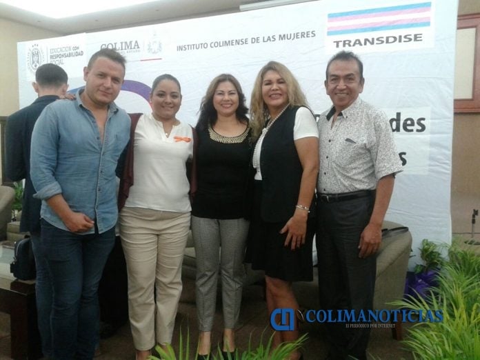 Consejera Vero en foro mujeres trans