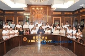 entrega-de-becas-imjuve_e