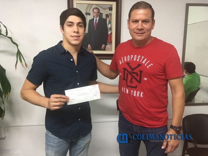 PF Carlos Olivera y director del Incode