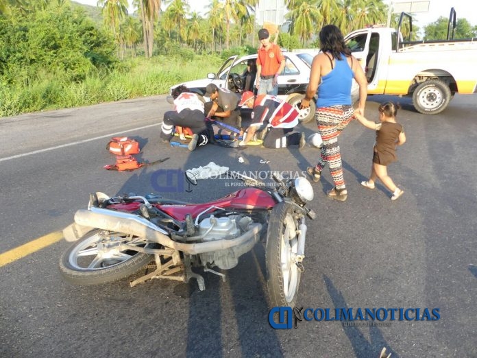 Se registra doble accidente en la carretera libre Armería-Manzanillo