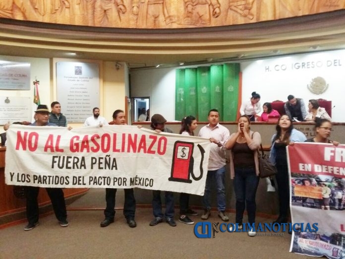 Toman congreso en protesta por el gasolinazo