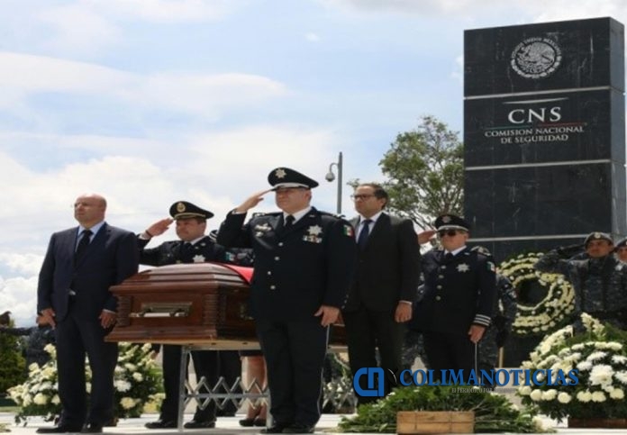 gobernador ante policias