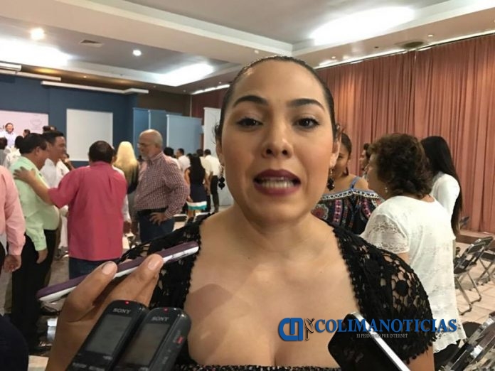 indira vizcaino 28