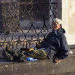 pobreza-abandono-adultos mayores