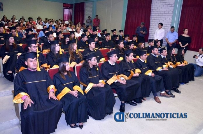 Graduación en la Fac. de Turismo