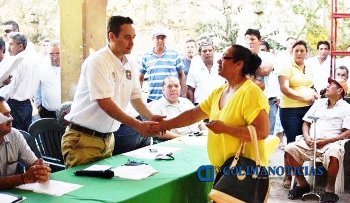 Inicia proceso de entrega de concesiones a taxistas de Tecomán