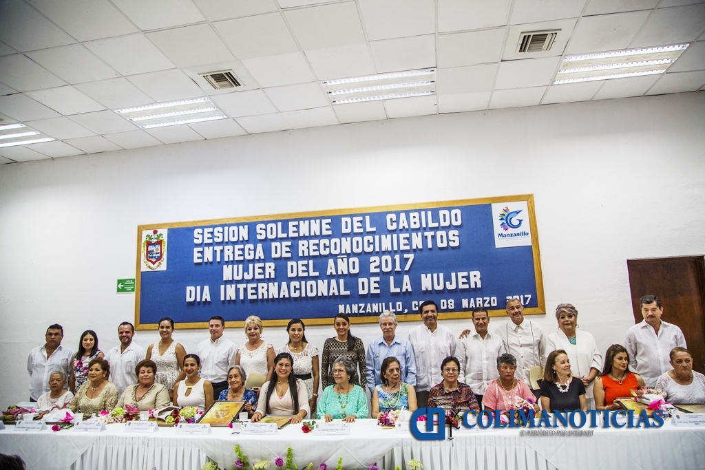 Ayuntamiento de Manzanillo distingue a 14 mujeres Colima Noticias