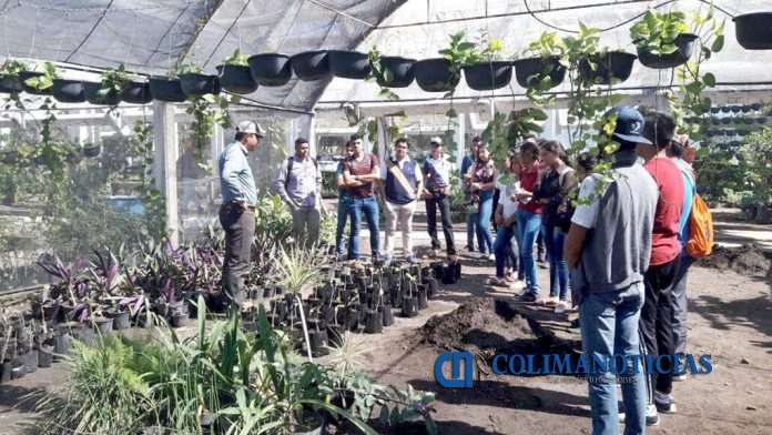 Jornadas profesiográficas_Facultad de Ciencias Biológicas y Agropecuarias_d
